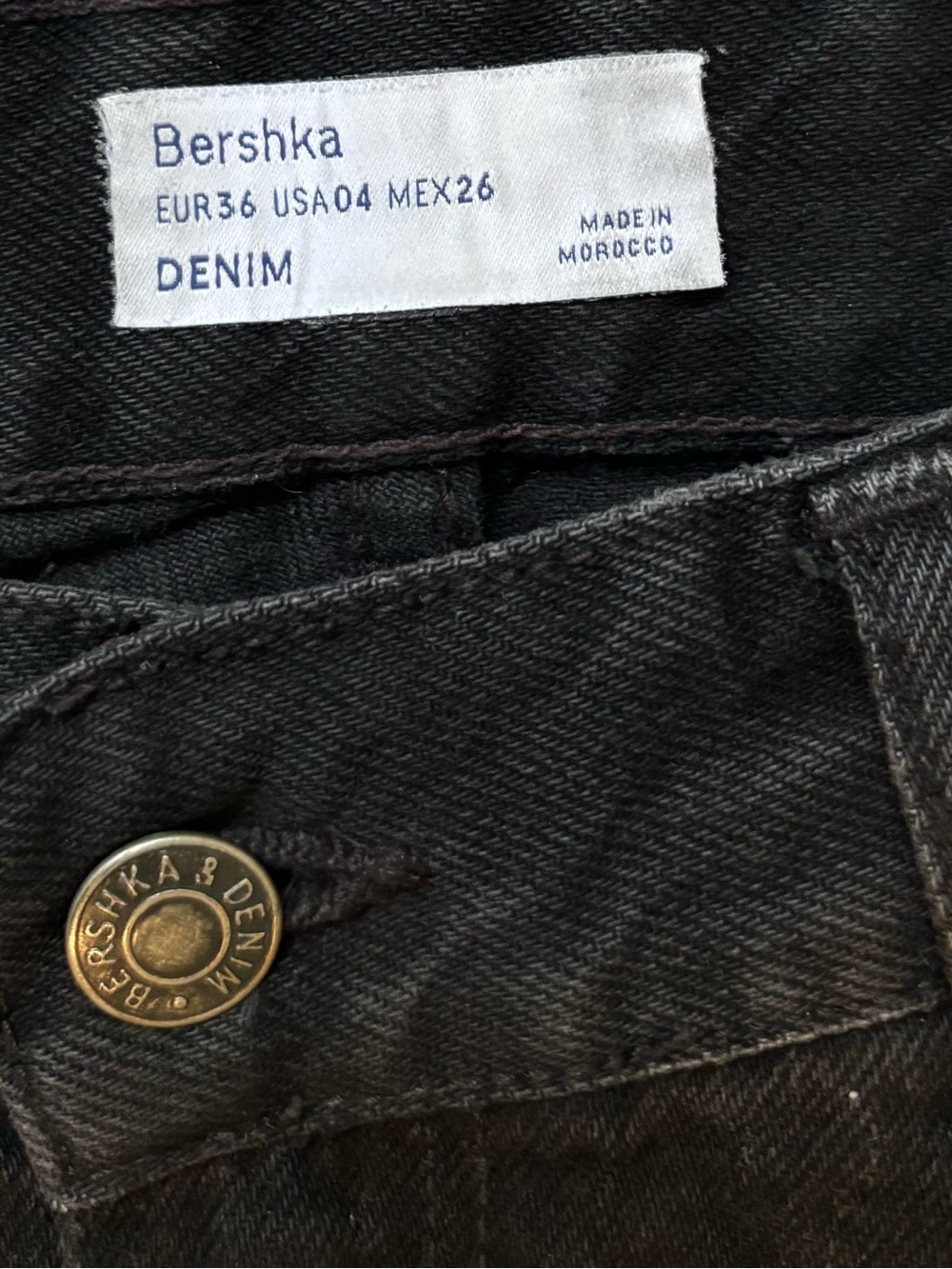 Bershka High Waist Straight Leg Black Jeans Size US 4 Classic Denim Grunge - Picture 6 of 7